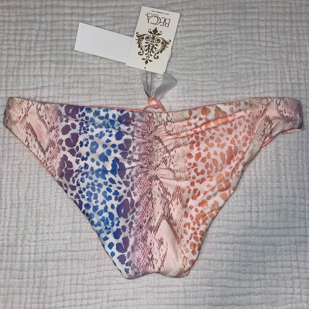 Animal print reversible bikini bottom - Picture 10 of 12